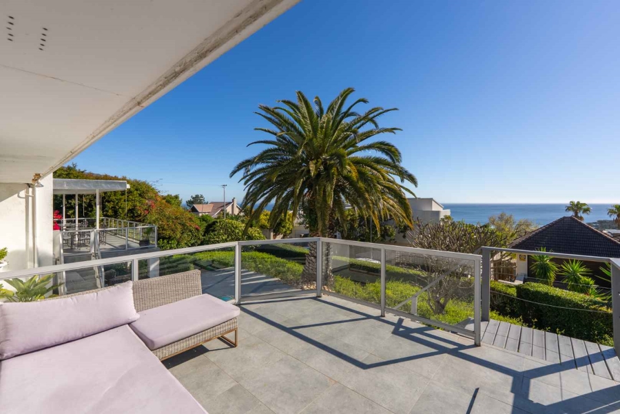 4 Bedroom Property for Sale in Camps Bay Western Cape